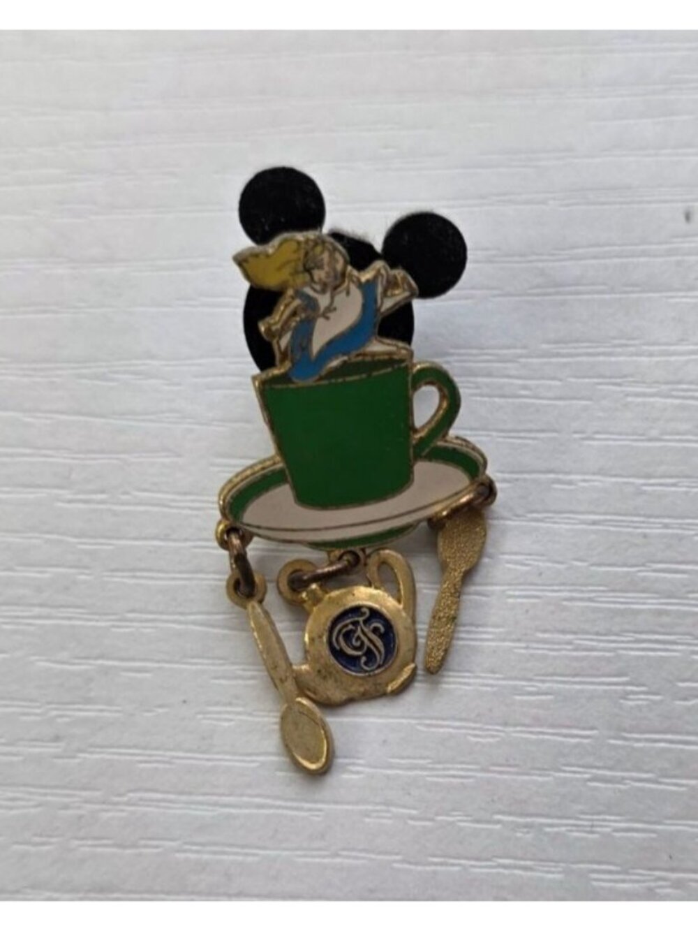 Vintage. Disney's " Grand Floridian " Alice's Tea Party Dangle Pin